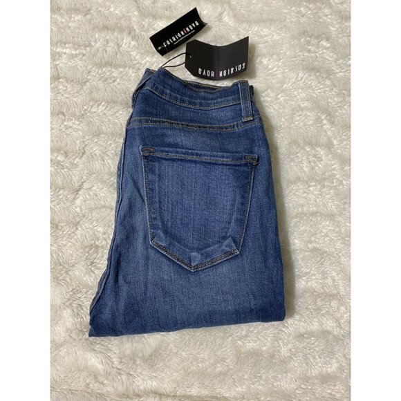 Fashion Nova Womens sz 13 W31 Stretch Skinny Jeans NWT - Picture 3 of 11